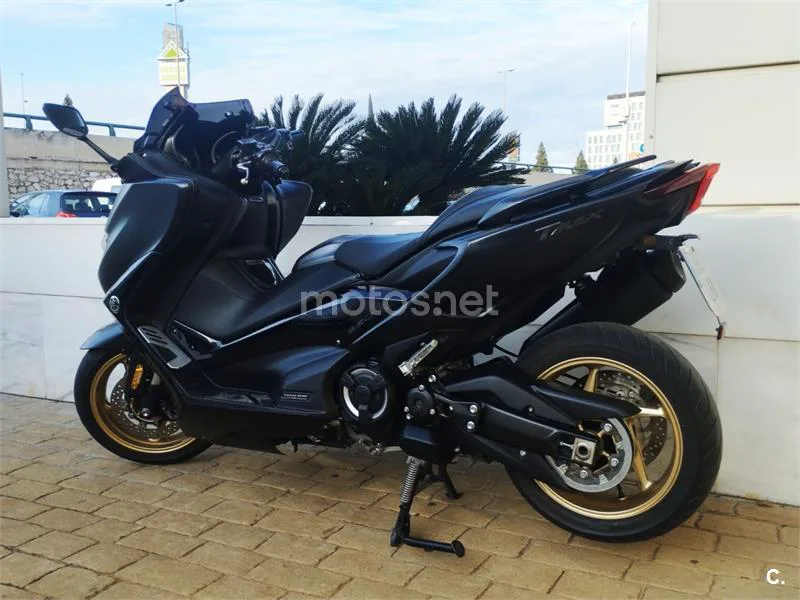 Yamaha TMAX 560 - Vista 12