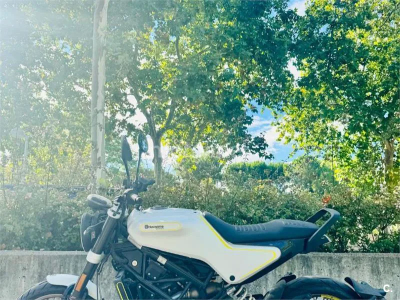 Husqvarna Svartpilen 401 2800 € 2020 Madrid - 1