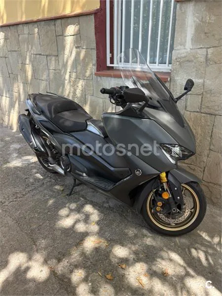 Yamaha TMAX 560 - Vista 12