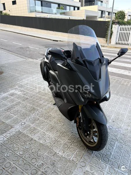 Yamaha TMAX 560 - Vista 3