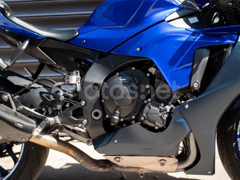 Yamaha YZF-R1 - Vista 5