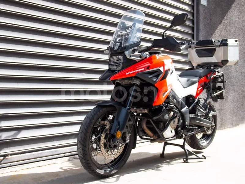 Suzuki V-Strom 1050 - Vista 10