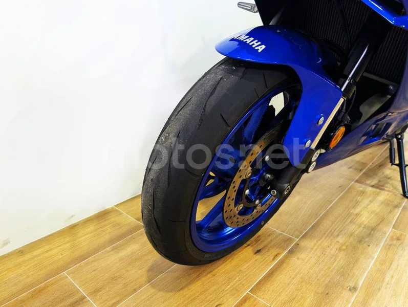 Yamaha YZF-R7 - Vista 6