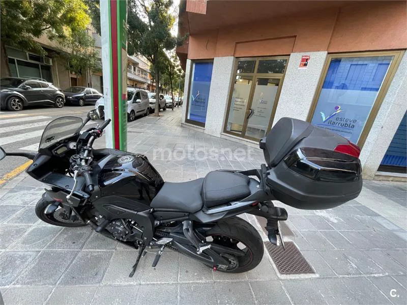 Yamaha FZ8 - Vista 3