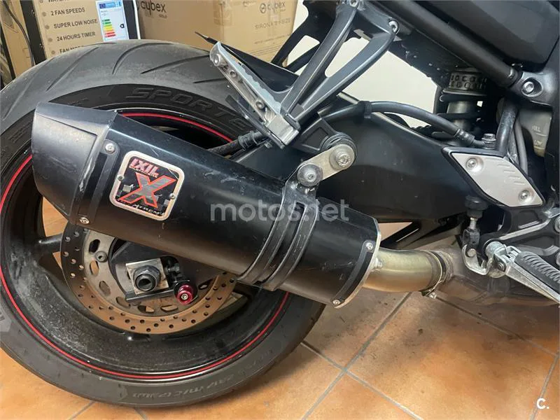 Yamaha FZ8 - Vista 5