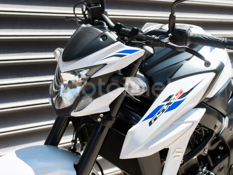 Suzuki GSX-S750 - Vista 17