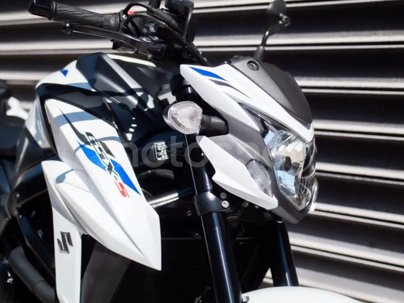Suzuki GSX-S750 - Vista 3