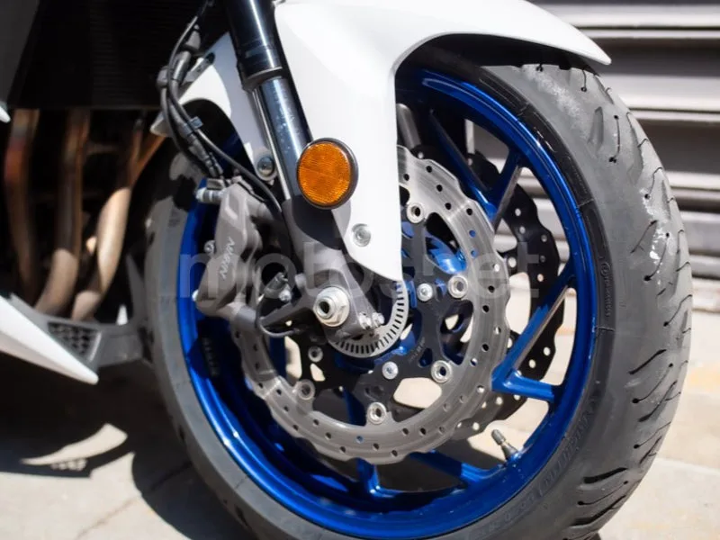 Suzuki GSX-S750 - Vista 4