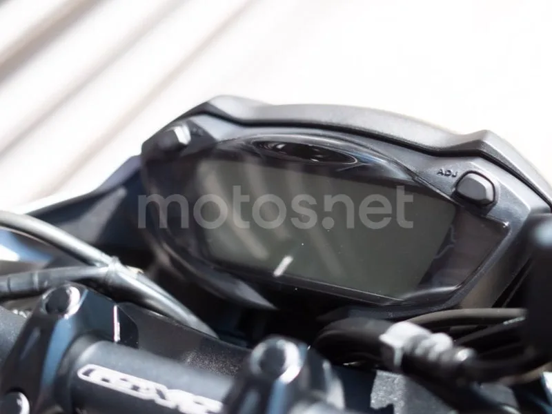 Suzuki GSX-S750 - Vista 9