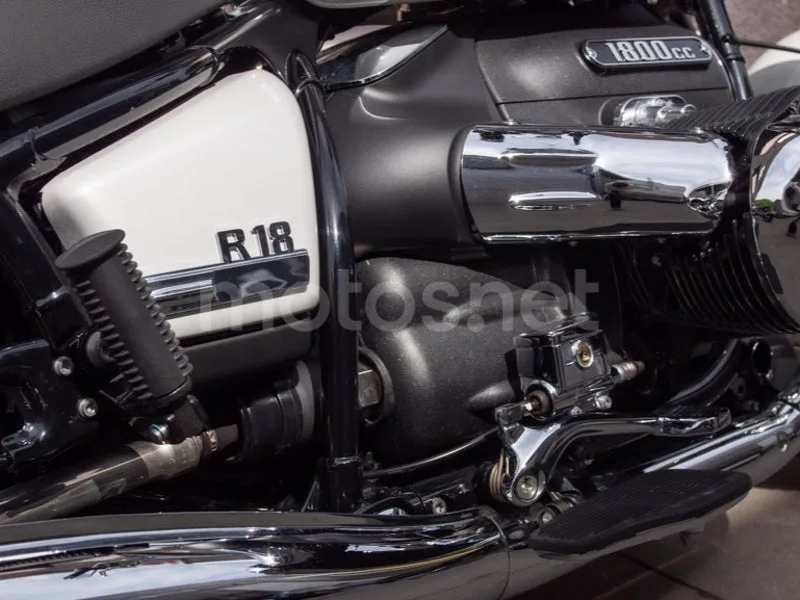 BMW R 18 - Vista 7