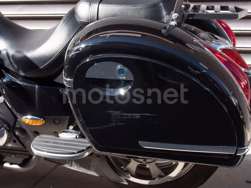 Kawasaki VN1700 Classic - Vista 20