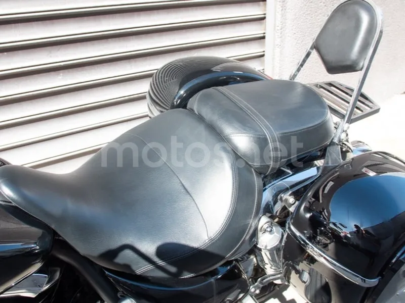 Kawasaki VN1700 Classic - Vista 22