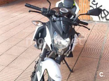 Kawasaki Z125 - Vista 3