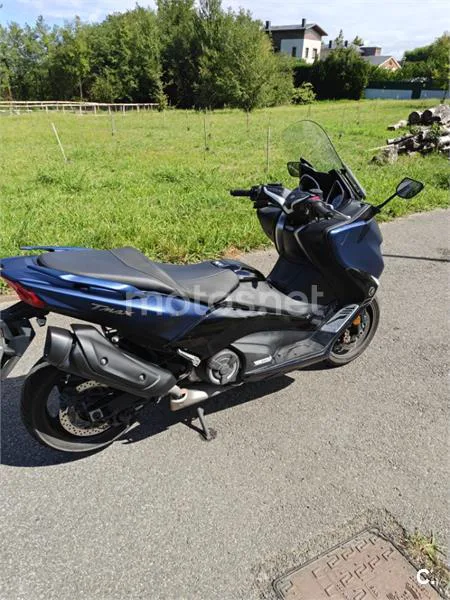 Yamaha TMAX 530 - Vista 4