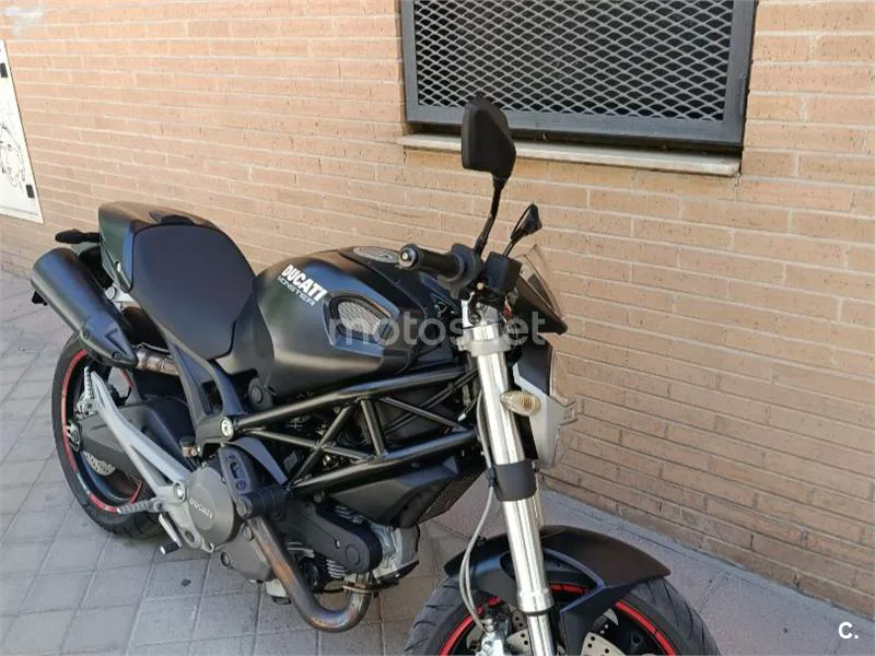 Ducati Monster 696 - Vista 9
