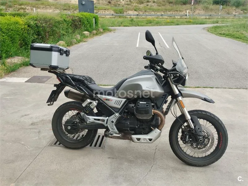 Moto Guzzi V85 TT - Vista 3