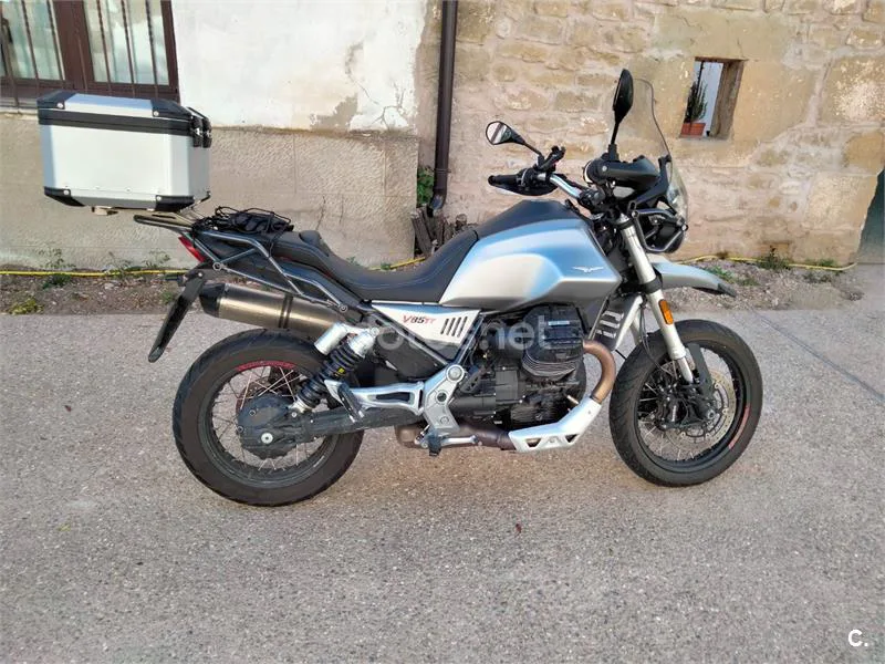 Moto Guzzi V85 TT - Vista 5