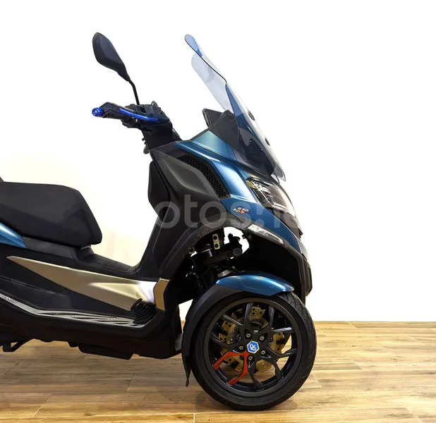 Piaggio MP3 530 Exclusive - Vista 4