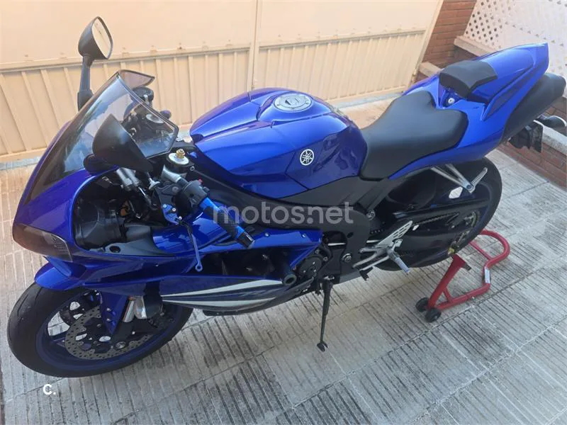 Yamaha YZF-R1 - Vista 3