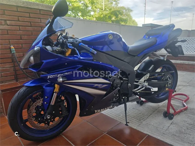 Yamaha YZF-R1 - Vista 5