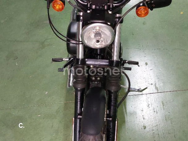 Harley-Davidson Iron 883 - Vista 4
