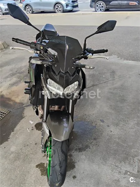Kawasaki Z900 - Vista 5