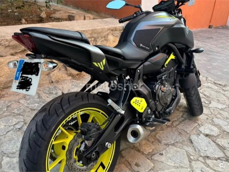 Yamaha MT-07 - Vista 3
