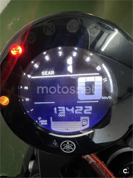 Yamaha XSR700 - Vista 3