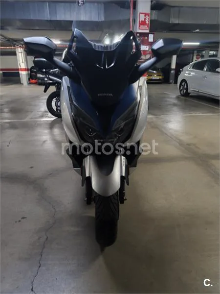 Honda Forza 125 - Vista 3