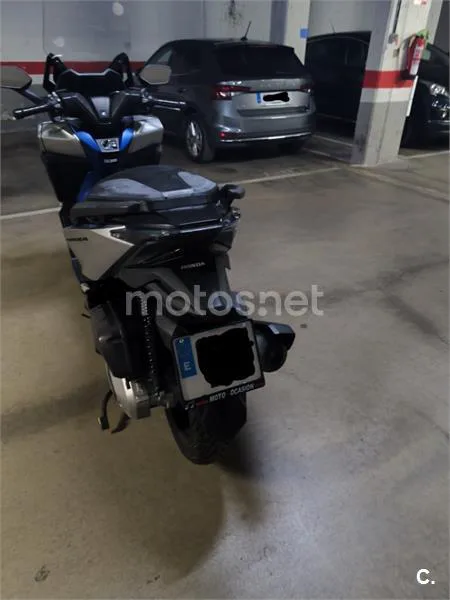 Honda Forza 125 - Vista 4