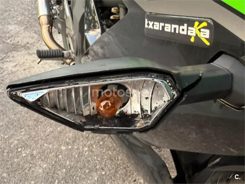 Kawasaki Ninja 125 - Vista 6