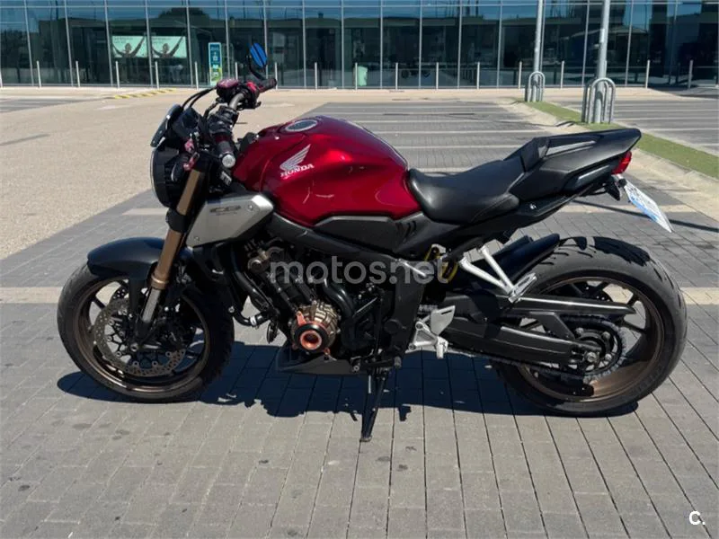 Honda CB650R - Vista 14