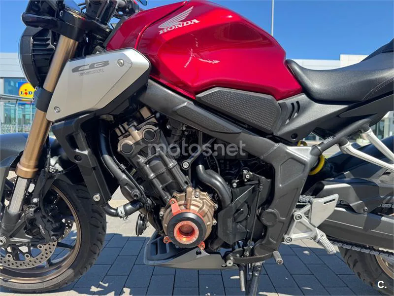 Honda CB650R - Vista 18