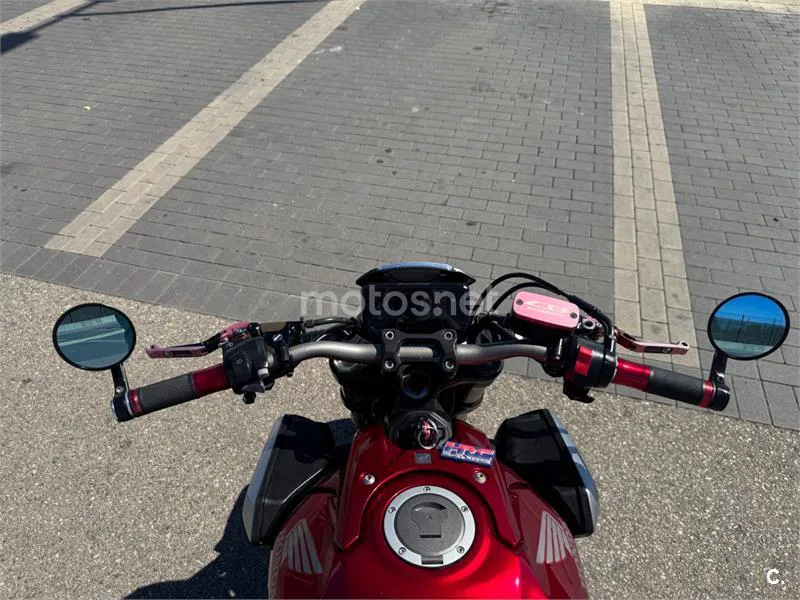 Honda CB650R - Vista 19