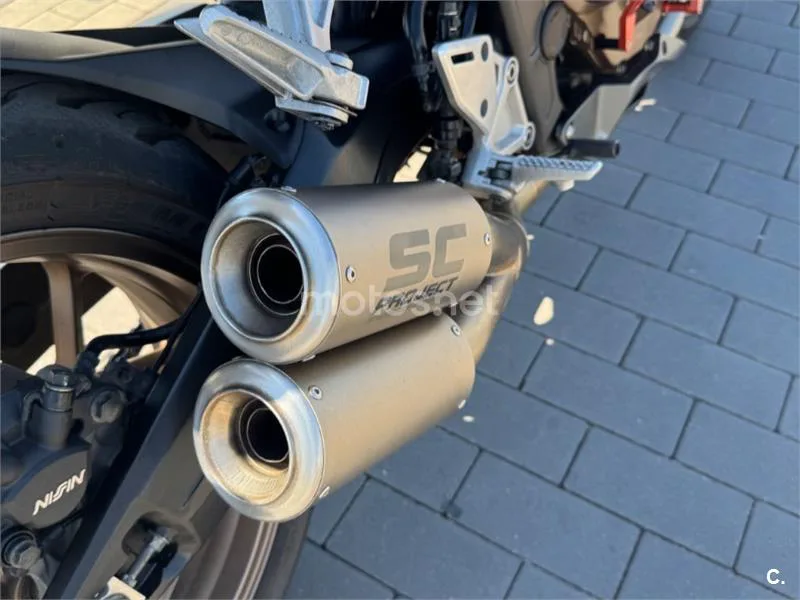 Honda CB650R - Vista 8