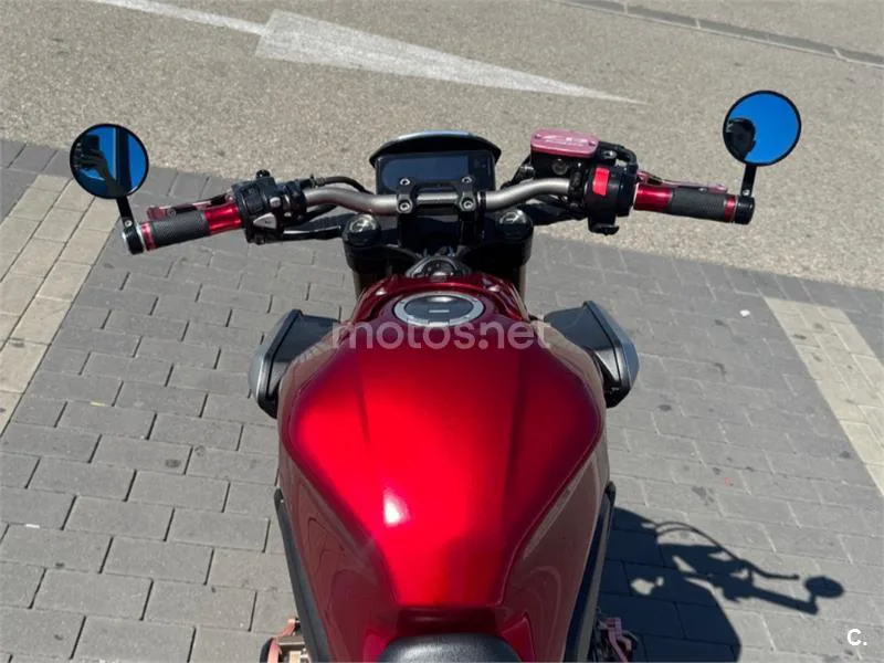 Honda CB650R - Vista 10