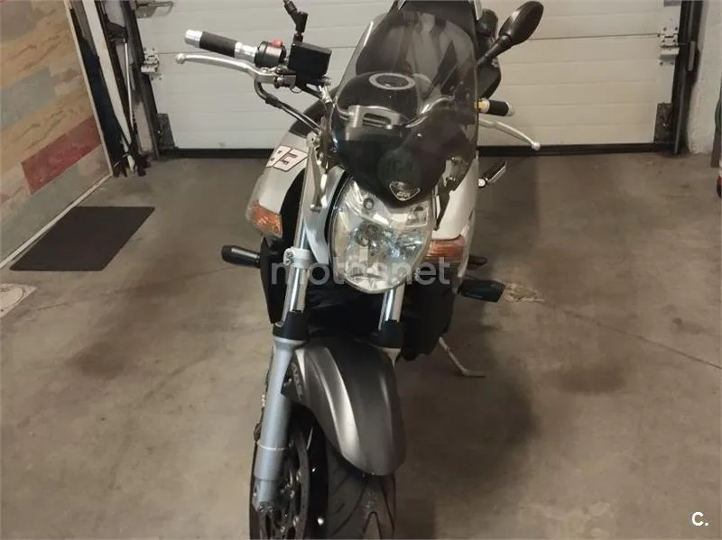 Suzuki GSR600 2200 € 2007 Madrid - 1