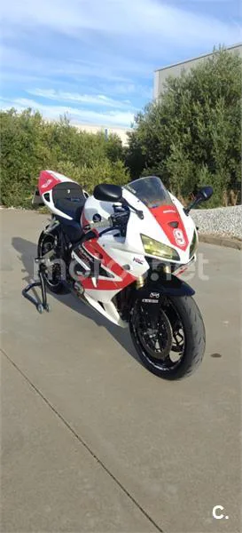 Honda CBR600RR - Vista 3