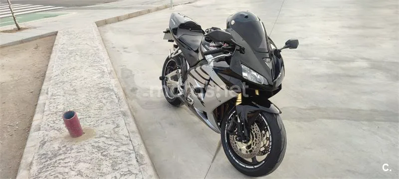 Honda CBR600RR - Vista 6