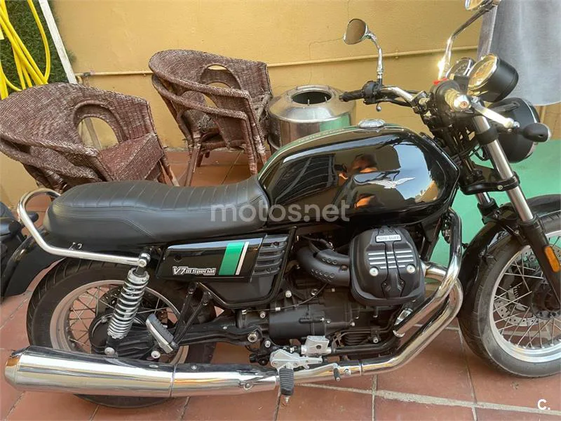 Moto Guzzi V7 III - Vista 6