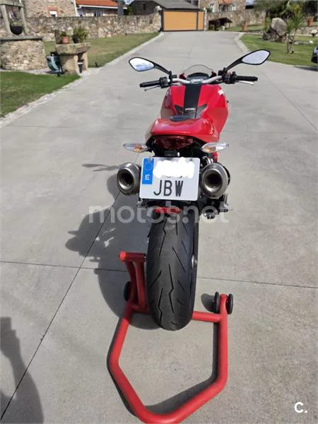 Ducati Monster 796 - Vista 3