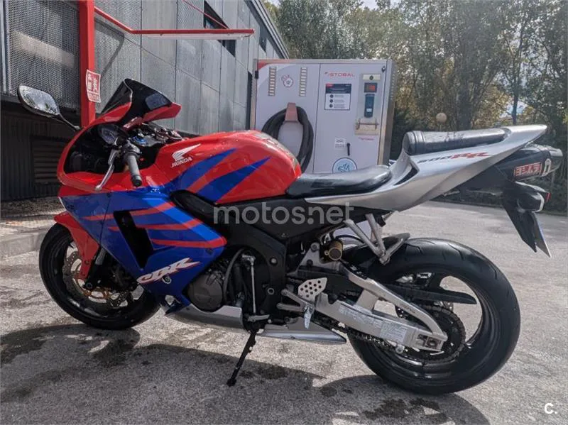 Honda CBR600RR - Vista 7