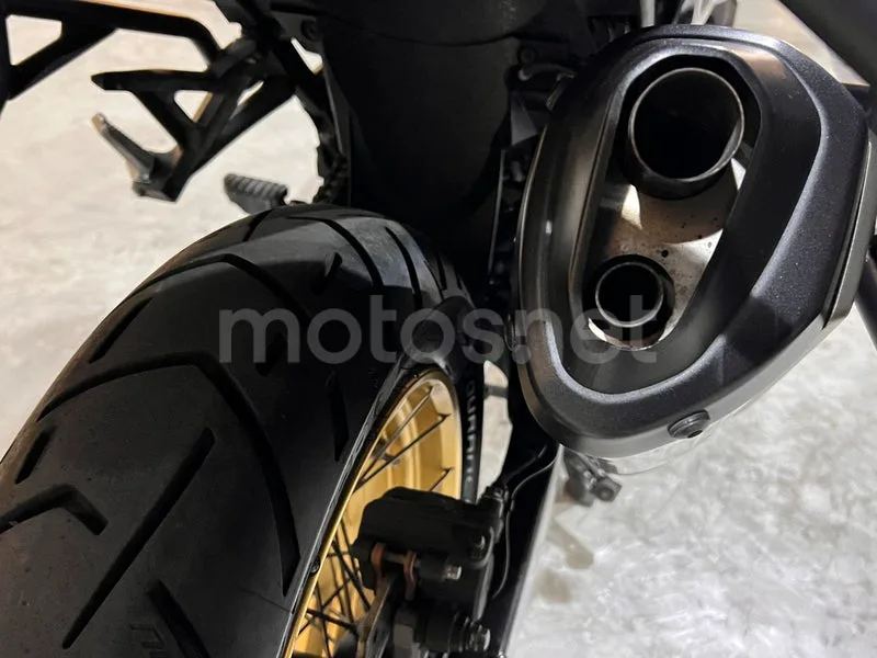 Honda CRF1100L Africa Twin - Vista 18