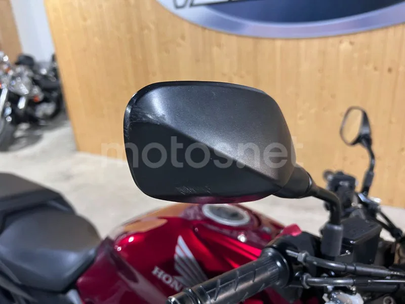 Honda CB650R - Vista 16