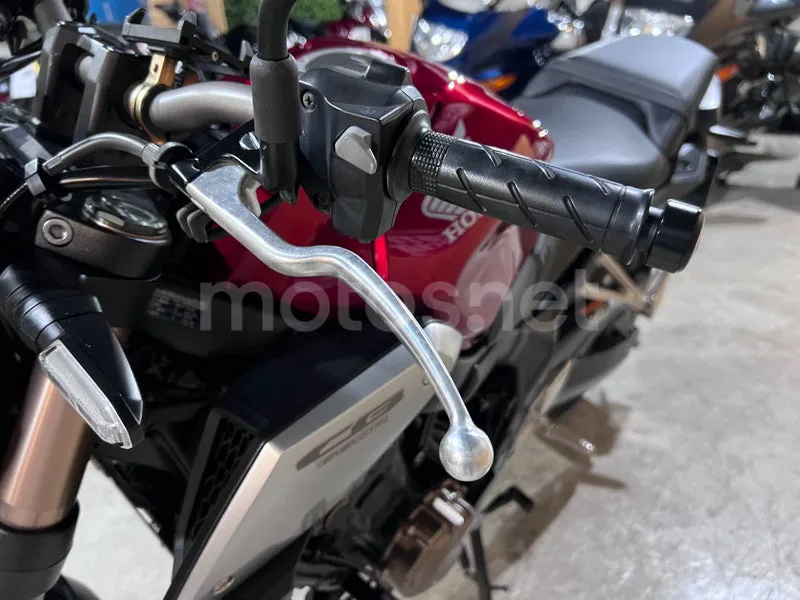 Honda CB650R - Vista 48