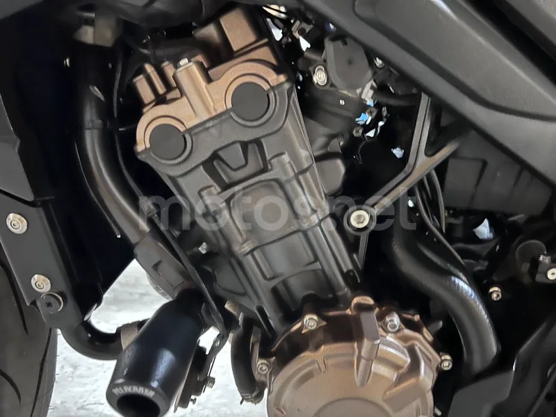 Honda CB650R - Vista 53