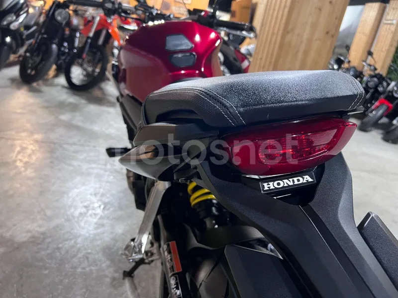 Honda CB650R - Vista 68