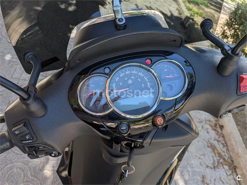 Piaggio Beverly 300 - Vista 7