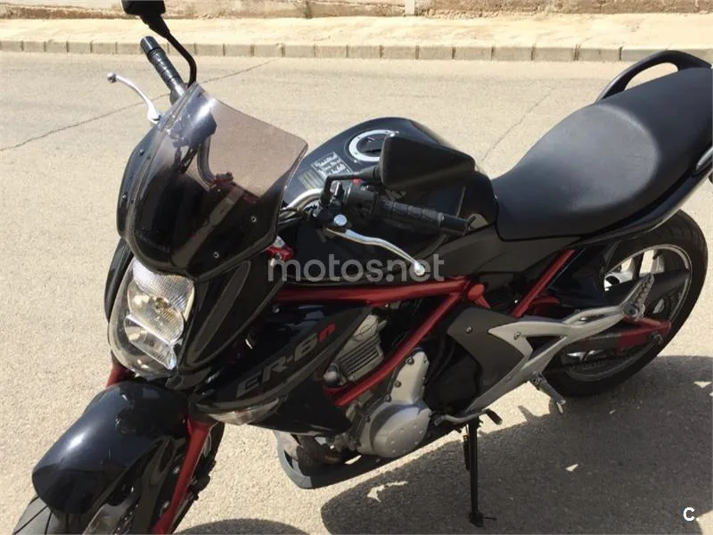 Kawasaki ER-6n - Vista 11