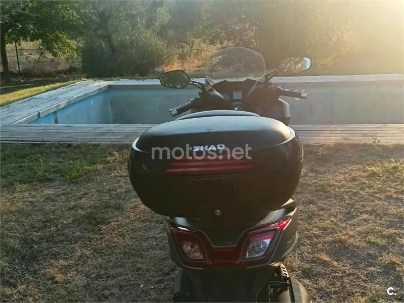 Kymco Super Dink 350 - Vista 3